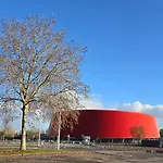 Au Spatial