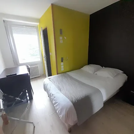 Au Spatial Centre Gare * Амьен