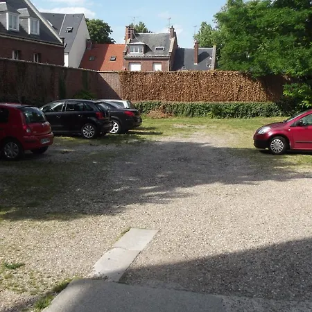 ホテル Au Spatial アミアン