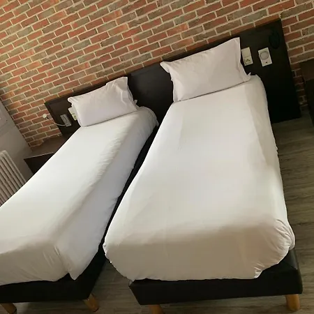 Au Spatial فندق *