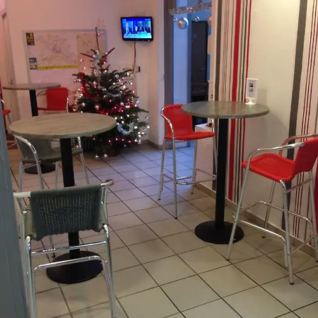 Hotel Au Spatial Amiens