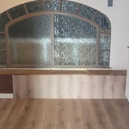 Au Spatial فندق أميا