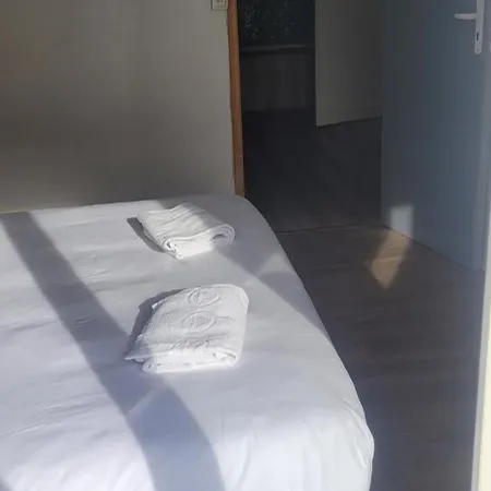 Au Spatial فندق *