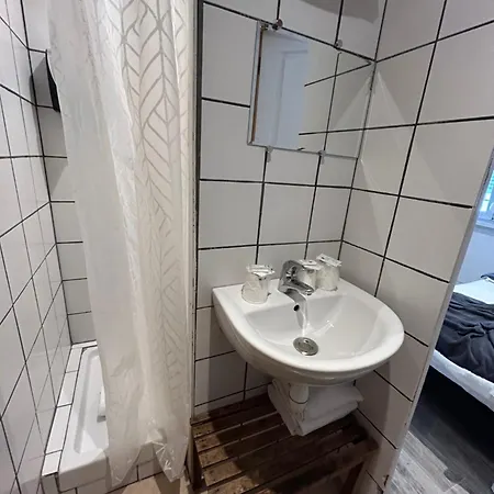Au Spatial