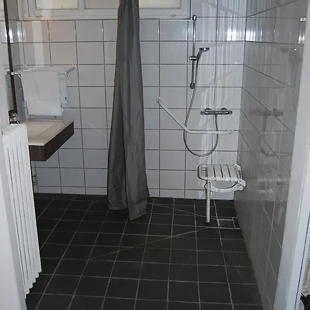 Au Spatial Hotel *